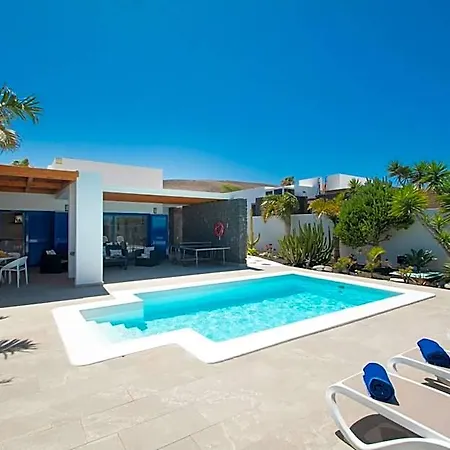 Villa Botanica - Spacious, Heated Pool And Bbq, Sunny Terrace, Garden & Mountain Views *