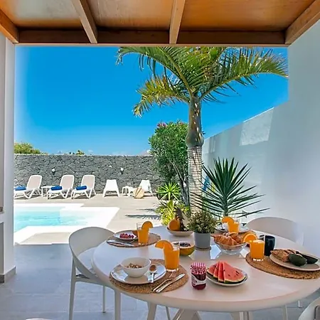Villa Botanica - Spacious, Heated Pool And Bbq, Sunny Terrace, Garden & Mountain Views