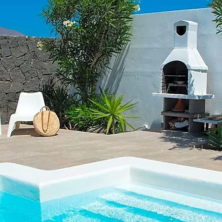Villa Botanica - Spacious, Heated Pool And Bbq, Sunny Terrace, Garden & Mountain Views