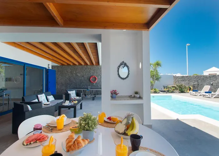 Botanica - Spacious, Heated Pool And Bbq, Sunny Terrace, Garden & Mountain Views فيلة