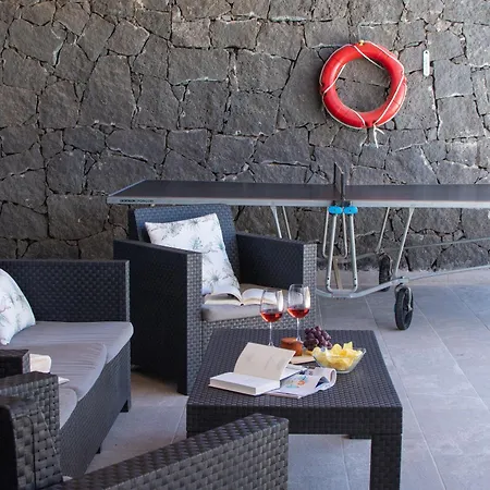 Botanica - Spacious, Heated Pool And Bbq, Sunny Terrace, Garden & Mountain Views * Playa Blanca (Lanzarote)